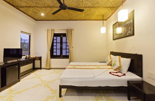 Cam Chau Hotel | Green Grass Land Villa