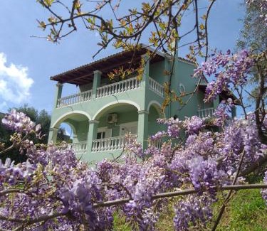 Pagi Casa | Green Hill House