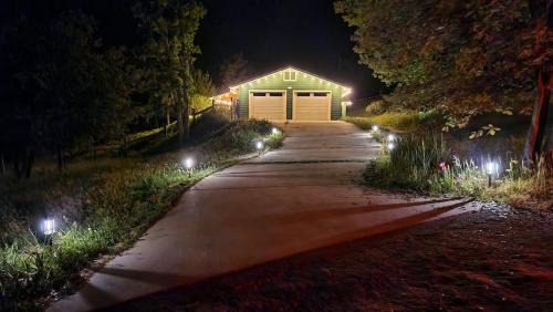 Oakhurst Villa | Green Meadows at Sky Ranch, 13 miles from Yosemite