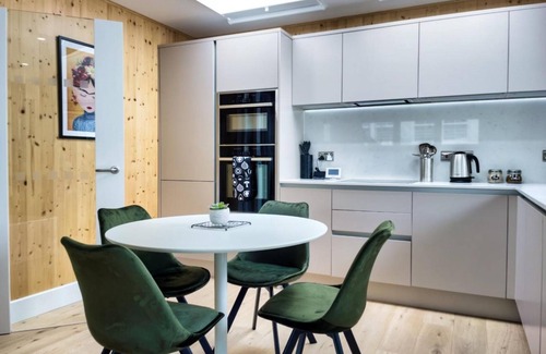 Hove Casa | Green Mews 1 By My Getaways