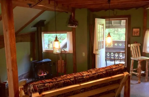 Waterbury Cabina | Green Mountain - Grunberg Haus Inn & Cabins