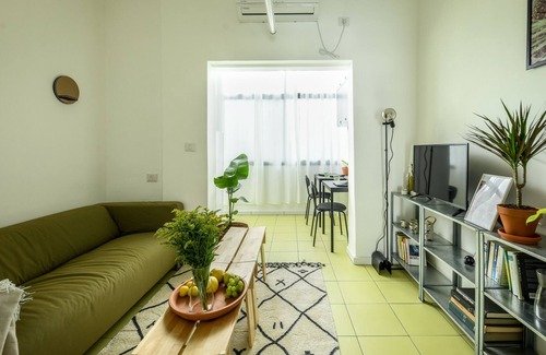 Haifa Apartamento | Green Oasis 1BR Apartment near Talpiot Market