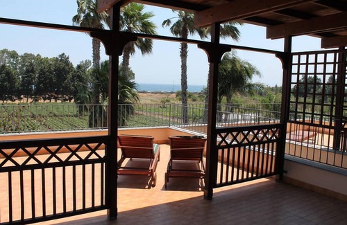 Fiumefreddo di Sicilia Apartamento | Un oasis de tranquilidad, residencia privada con piscina y tenis, playa cercana