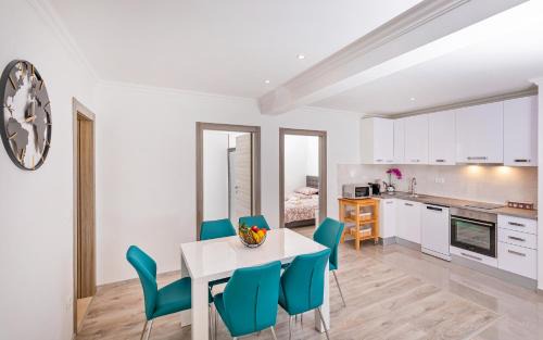 Ljuta Apartamento | Green paradise with swimming pool