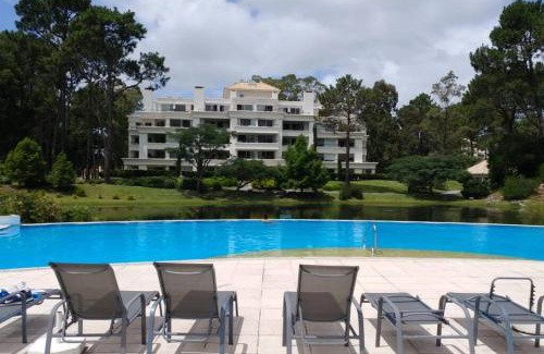Solanas Apartamento | Green Park 101 D Apto 2 amb. frente al lago