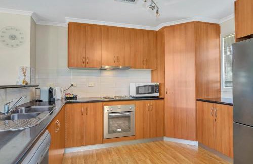 Aldinga Beach Casa | Green Reef Beach House - Aldinga Beach - C21 SouthCoast Holidays