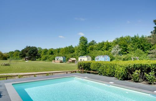 Zeewolde Casa | Green Tiny House with shared pool