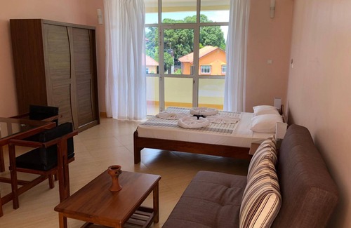 Chukwani Hotel | Green Turaco
