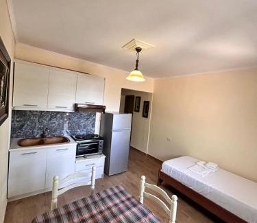 Aliko Apartamento | Green Villa Berdenesh