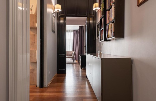 Cluj-Napoca Casa | Green Villa by the Lake