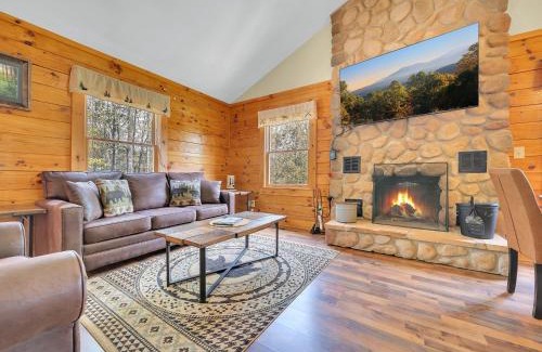 Pittman Center Casa | Greenbrier Woods cabin