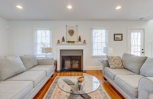 Pipes Cove Casa | Greenport Home w/ Harbor View Near Ferry & Beaches