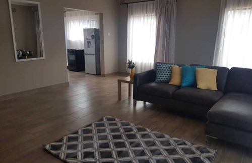 Livingstone Apartamento | Greenroof Guest Apartment 1