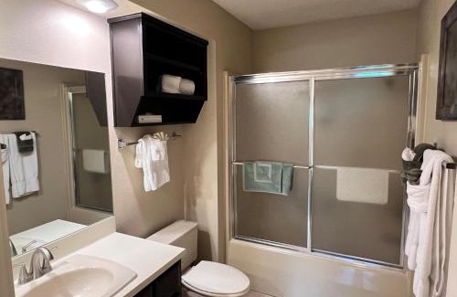 Bella Vista Apartamento | Greens One Vacation Home 18