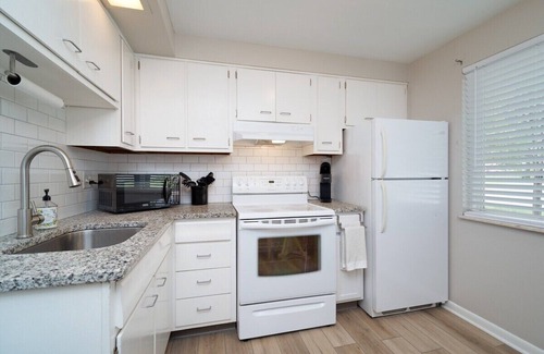 Beavercreek Apartamento | Greenside Retreat 1BR Retreat 1st floor, U of Dayton, Cedarville U