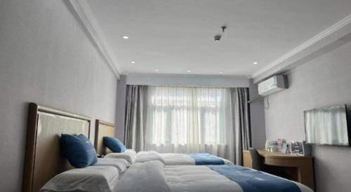 Yaohai Hotel | GreenTree Inn Anhui Yaohai District MingGuang Road Bus Station Express Hotel