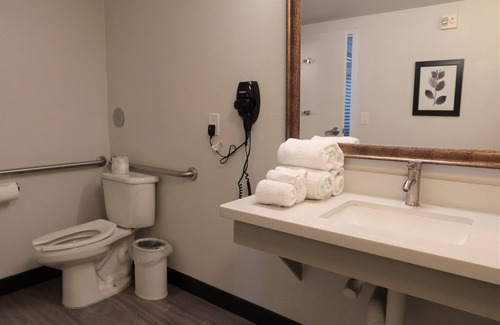 South Mountain Hotel | GreenTree Inn & Suites Phoenix Sky Harbor