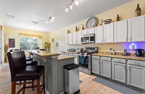 Windwood Bay Cabaña | Greenview Bliss by Shine Villas #031