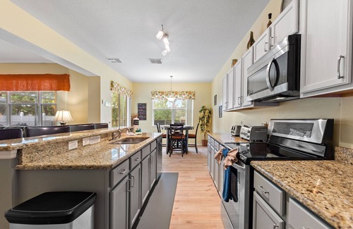 Windwood Bay Cabaña | Greenview Bliss by Shine Villas #031