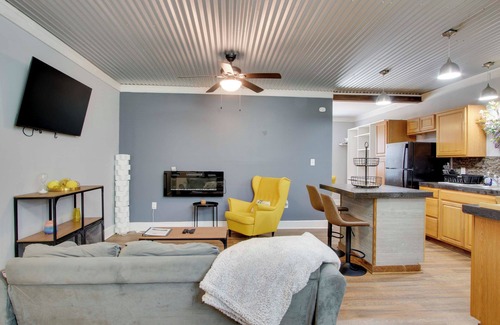 Greenwood Apartamento | Greenwood Apt: 2 Mi to Self Regional Med Center!