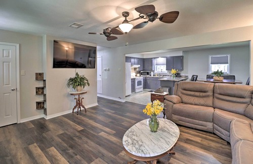 Higden Casa | Greers Ferry Home w/ Yard, < 1 Mi to Marina!