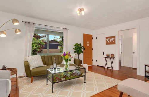 Fayetteville Casa | Gregg Greenhouse - 1 mi to U of A