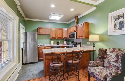 French Quarter Hotel | Grenoble House