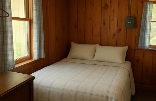 Woodruff Casa | Gresham Shores-Dancin' Bobber #2
