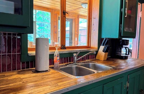Woodruff Cabina | Gresham Shores - Woodies Perch - PET FRIENDLY
