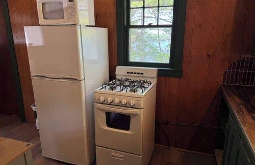 Woodruff Cabina | Gresham Shores - Woodies Perch - PET FRIENDLY