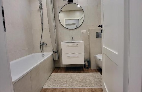 Zujunai Apartamento | Greta's spacious brand new apartments with bath and terrace