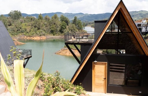 Guatape Cabina | GRETEL CHALETS SUIZO