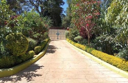 Meru Casa | Greton Holiday Villa