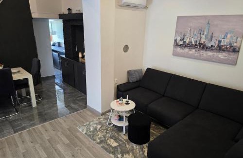 Drnis Casa | Grey House with heated pool Kričke Drniš