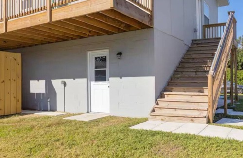 Taft Casa | Grey Lux studio with WiFi and AC in Orlando close MCO/Disney/Universal