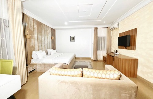 Wuse 2 Hotel | Grey Residence