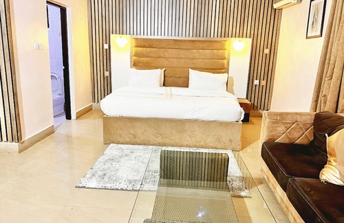 Wuse 2 Hotel | Grey Residence
