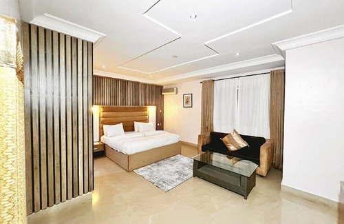 Wuse 2 Hotel | Grey Residence