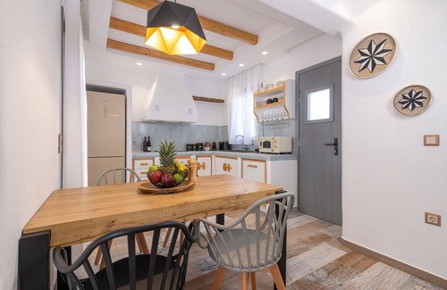 Glinado Casa | Grey Villa - Naxian Sunset Villas complex