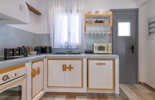 Glinado Casa | Grey Villa - Naxian Sunset Villas complex
