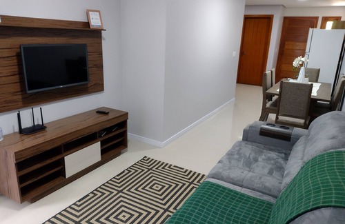 Tres Coroas Casa | Greyhouse pool house close to Gramado and the Buddhist Temple