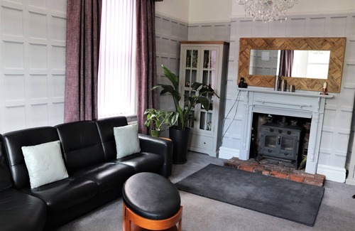 Llandrindod Wells Casa | Greylands Guest House