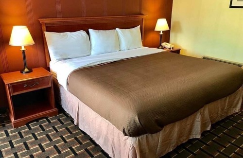Hillsboro Hotel | Greystone Motel