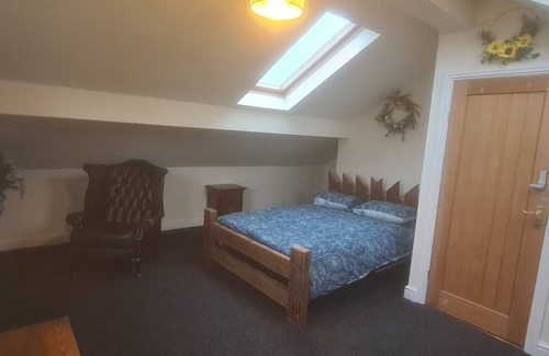 Hurdlow Otro | greystones nawab sleeps 10 snooker room/lounge