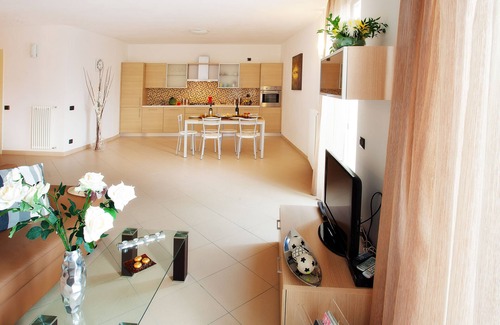 Cadenabbia Apartamento | Apartamentos nuevos en un entorno tranquilo - Griante Apt 2, 2 habitaciones, capacidad para 4