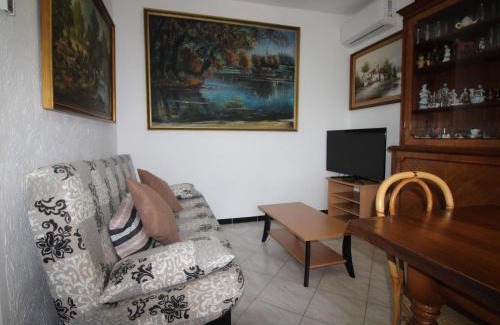 Llanca Apartamento | GRIFEU 6 - Apartamento situado muy cerca de la playa de Cap Ras, para 6 personas - ES-228-195