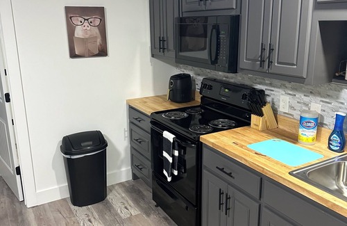 Opelika Cabina | Griffen Mill Properties Cabin #6 next to Uchee Creek. WiFi and AC in Salem Al