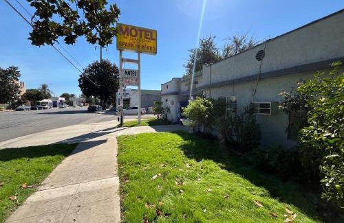Riverside Rancho Hotel | Griffith Park Motel, in Los Angeles Hollywood Area