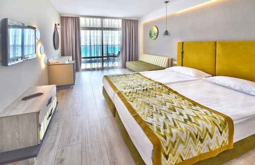 Golden Sands Complejo | Grifid Encanto Beach Hotel - Wellness & SPA