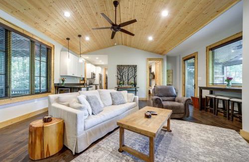 Glenville Casa | Grill and Water Views Chinquapin Resort Home